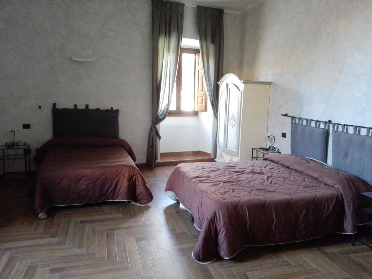B&B Palazzo Cappa LʼAquila Exteriér fotografie