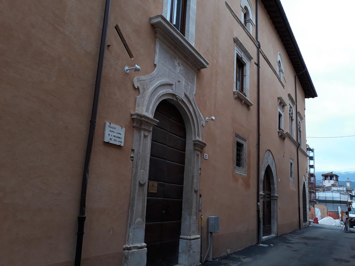 B&B Palazzo Cappa LʼAquila Exteriér fotografie