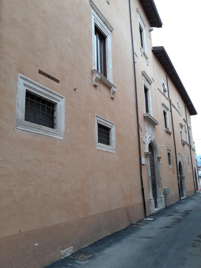B&B Palazzo Cappa LʼAquila Exteriér fotografie